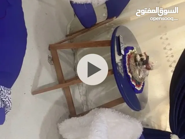ميز طعام صغير