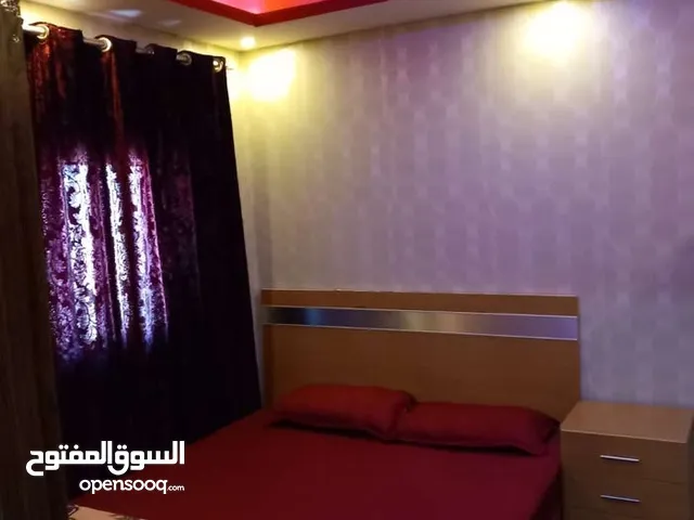 غرفة وصالة مفروشة فرش كامل جبل عمان موقع مميز ومخدوم