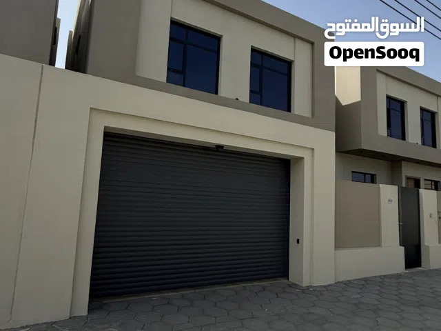 317 m2 5 Bedrooms Villa for Sale in Muscat Al-Hail