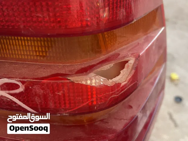 ضو خلفي يمين مرسيدس 140 أصلي مستعمل بحالة جيدة