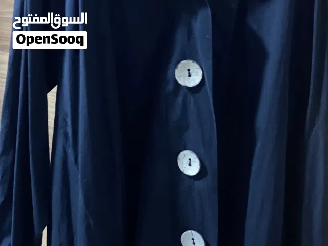 ملابس بسعار مناسب استعمال قليل