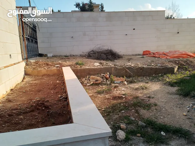 750m2 More than 6 bedrooms Villa for Sale in Amman Naour