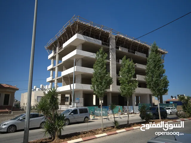 مكتب بمساحة 70 متر مربع قابل للتقسيم حسب الرغبة-مبنى رواس جيت-مقابل الاذاعة و التلفاز