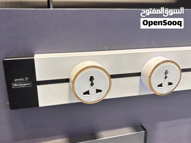 connector for track lighting systems (Track Adapter) -وصلة كهرباء للمسارات (Track Adapter) عالية ال