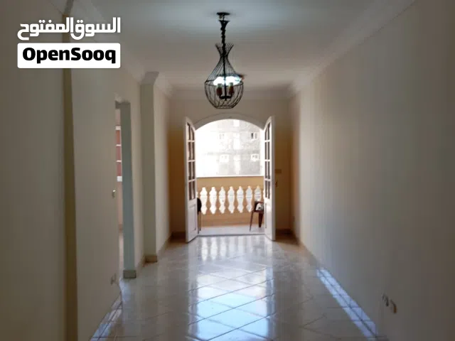 فرصه نادرة لعشاق الرقى شقة للبيع عالشارع خالد ابن الوليد الرئيسى بأرقى مواقع سيدى بشر لمحبي الإستثما