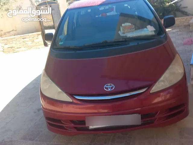 Used Toyota Previa in Tripoli