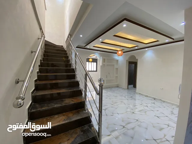 198 m2 4 Bedrooms Apartments for Sale in Amman Abu Nsair