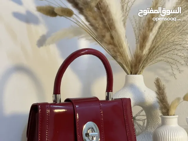 شنطة فاخرة جدا من الجلد