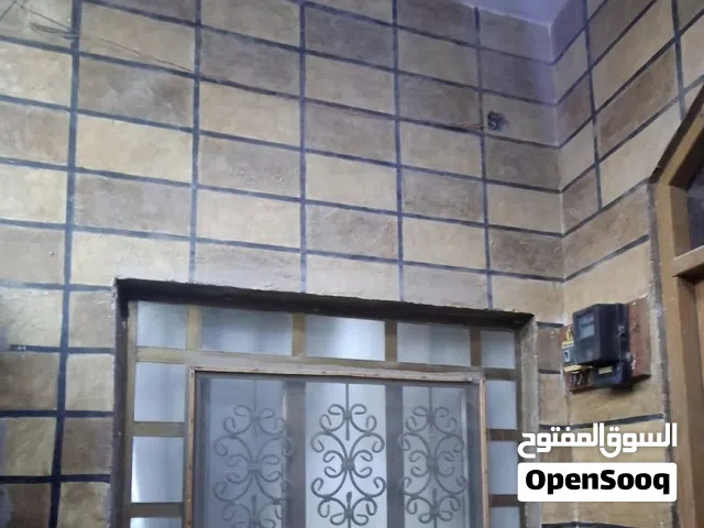 بيت للبيع رقم بلدية البيت للبيع ركن ورقم بلديه ودار سكن وجميع الخدمات يمه وقرب المدراس  سنتر كردلان