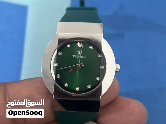 ساعة من ماركة VIGUER حريمي