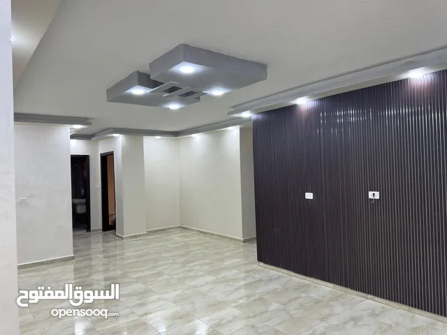 170 m2 5 Bedrooms Apartments for Sale in Zarqa Shomer