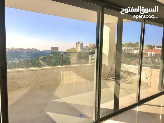 220 m2 3 Bedrooms Apartments for Sale in Ramallah and Al-Bireh Al Tira