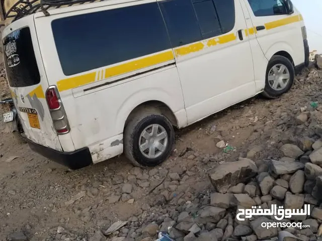 باص بلكه 2006 خليجي باب واحد بترول محركات مضمونه ماشي 250 الف كرسي وكاله