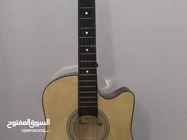 قيتار اكوستيك شبه جديد للبيع 50 دينار فقط وقابل