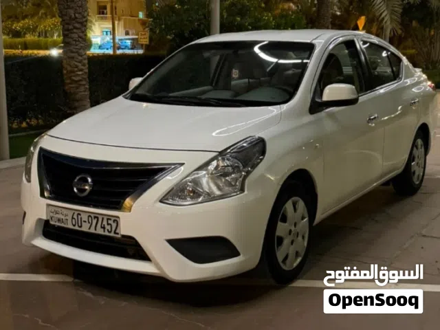 2022 نيسان صني Standard