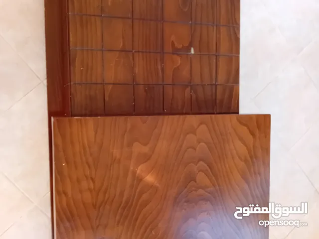 طاولة للصالون او للقعدة بالبيت (خشب بلوط او زان )