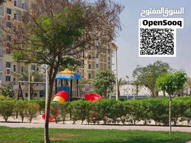 استوديو للايجار السنوى بقرية الاميرة اول ساكن ومطبخ مغلق