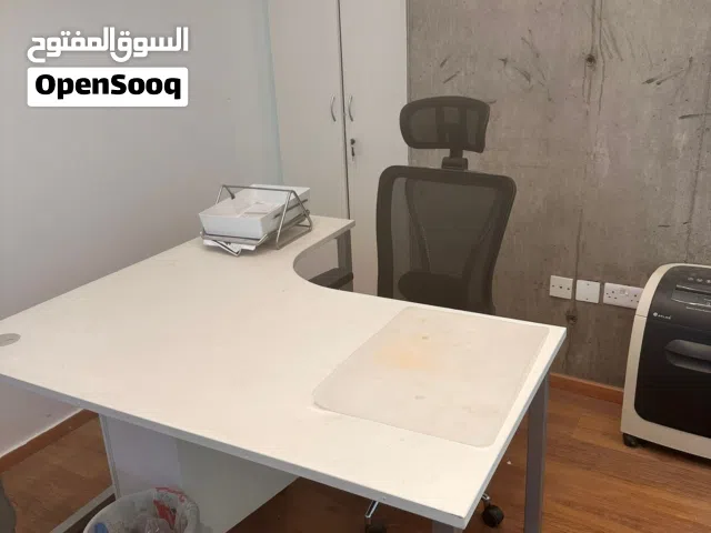 كرسي مكتب مع رقبه