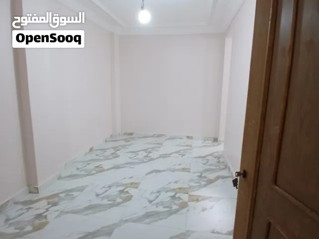 اول سكن علي المفتاح المربع الذهبي ميامي شقه علي منور واسع