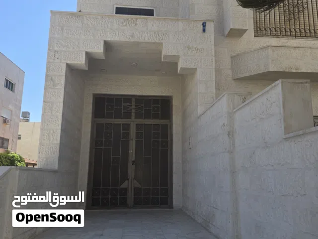 366 m2 4 Bedrooms Apartments for Sale in Amman Swefieh