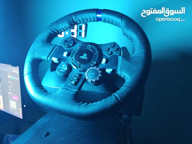 مع pedal LOGITECH G29 شبه جديد للبيع.