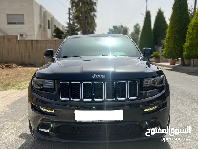 للبيع جيب JEEP SRT8 وارد الوكالة و استخدام شخصي