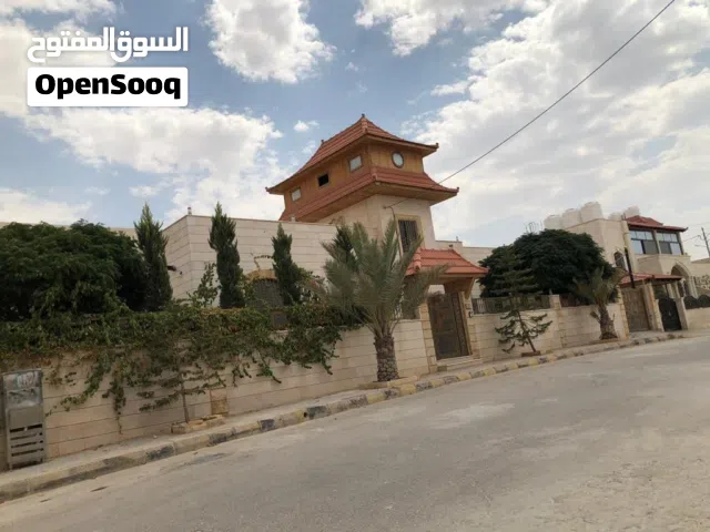 256 m2 4 Bedrooms Villa for Sale in Zarqa Madinet El Sharq