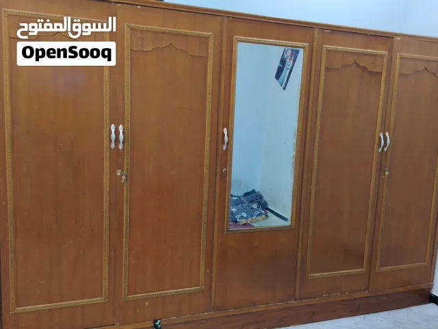 كنتور للبيع 5بيبان نجارة نضيف ظهر مالة قطع