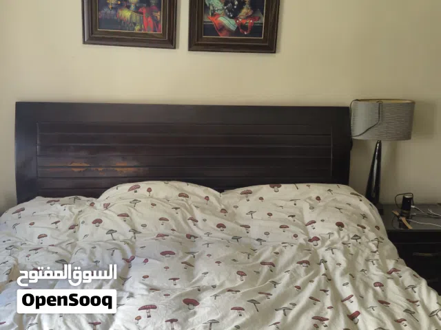 غرفة نوم كاملة مستعملة