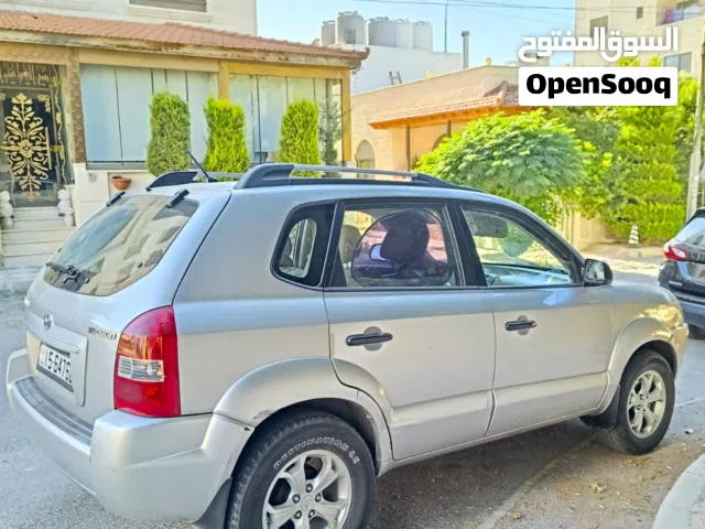 2010, هيونداي, توسان, Standard