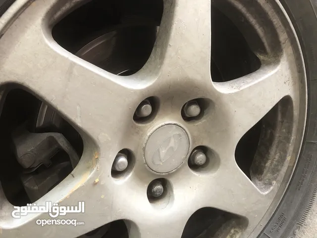 Dunlop 16 Tyre & Rim in Tripoli