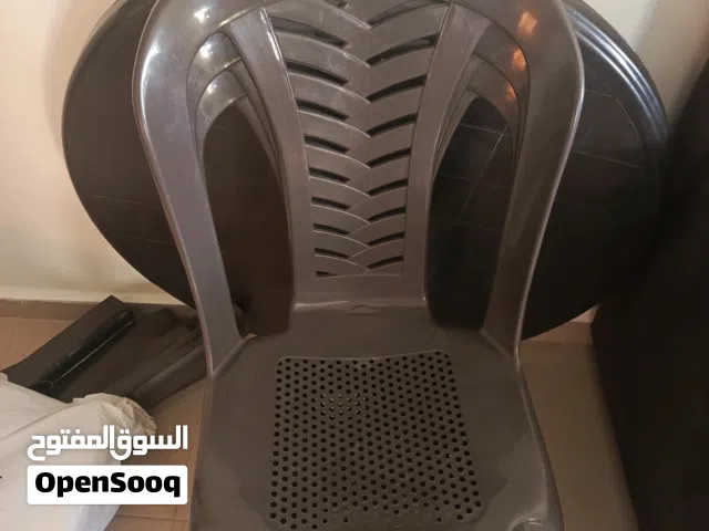 طاوله و كراسي للبيع
