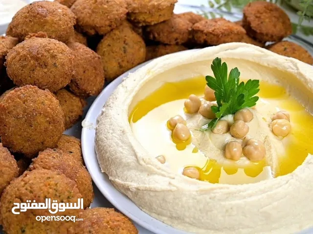 مطعم حمص وفول حي نزال للبيع مع الاسم