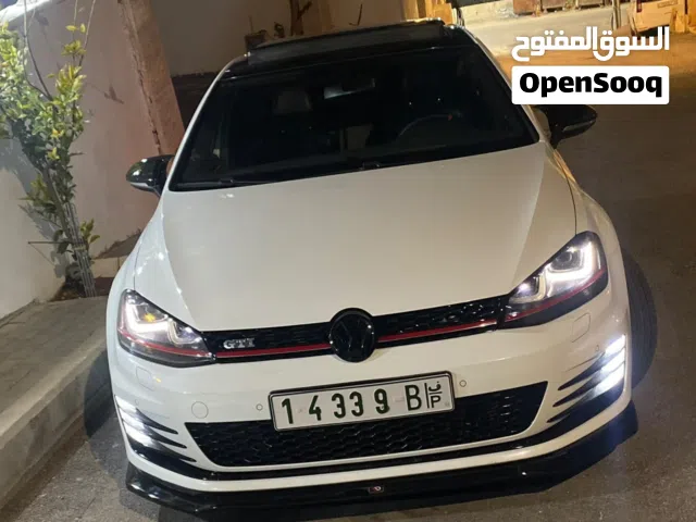 2015 Volkswagen Golf GTI Standard