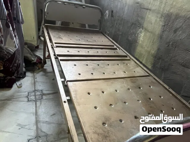 سديه حديد متنقله وتكدر تتحكم بيه للبيع نضيفه