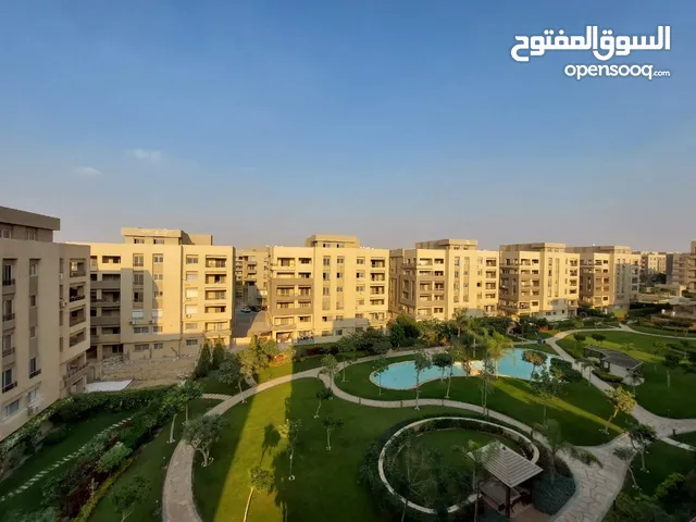 165 m2 3 Bedrooms Apartments for Sale in Cairo Fifth Settlement