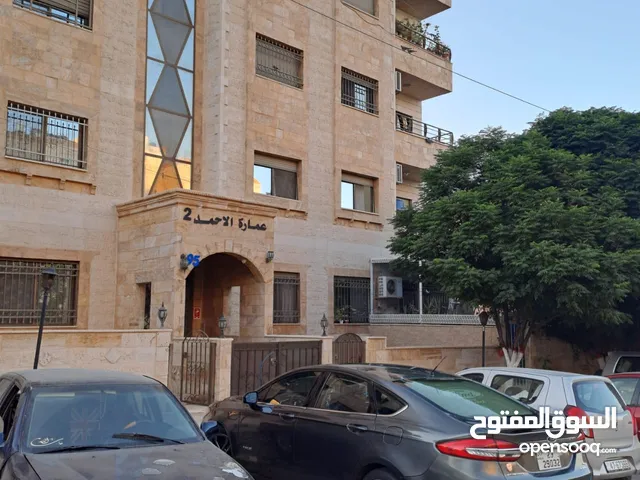 شقة مميزه للبيع في طبربور شارع الحج قريب من بيت معان بسعر مغري 52000