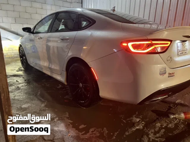 2015 كرايسلر 200 200S