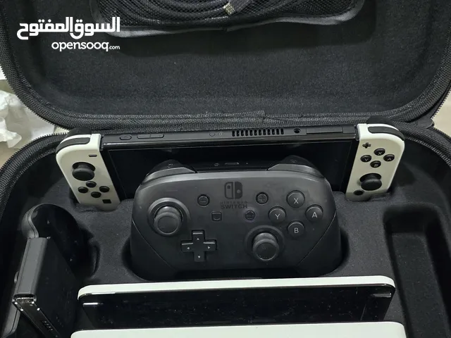 Nintendo Switch OLED 85 bd + BOTW 17 bd – Like New Full Set!