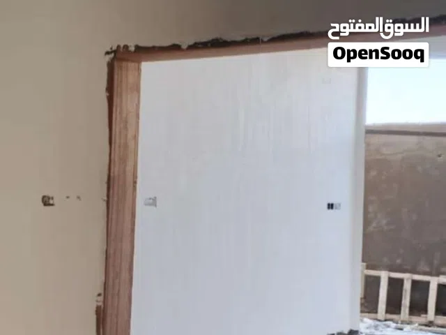 خلفه لبخ ونثر وبياض متفرغ