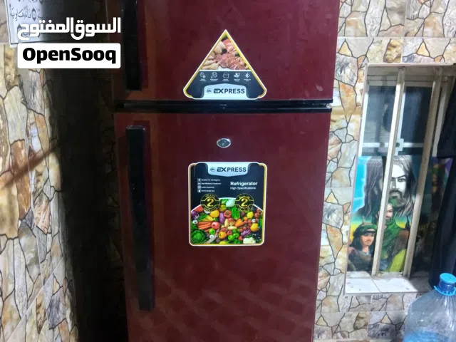 ثلاجه للبيع مستعجل على بيعه كسر باكيت ما صار شهر من مشترينهه
