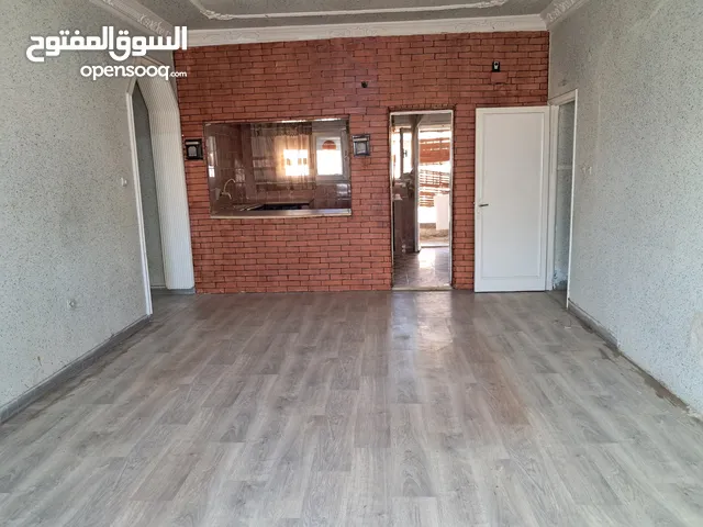 180 m2 3 Bedrooms Apartments for Sale in Tripoli Abu Saleem