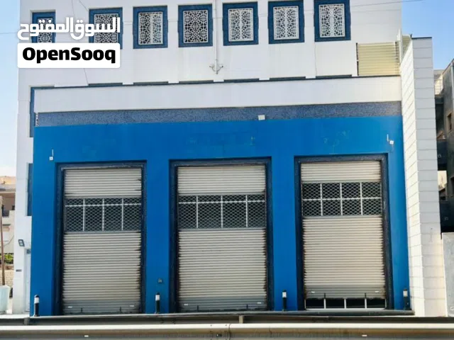 صالة تجارية للإيجار دورين تشطيب حديث علي رئيسي النوفليين مطلة علي واجهتين