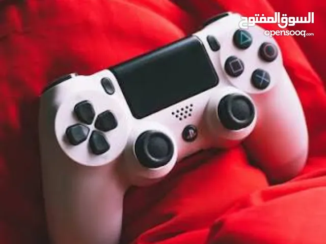 وحدات تحكم وكاله بلايستيشن 4