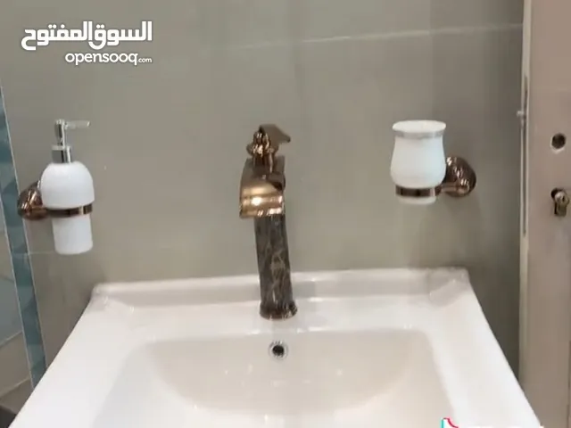 شغل سباك. وصحيا باي فيتر جوده عاليه وكلش مضبوط بسرعه في الاداء. الالوان البصره الجزائر وتدلل