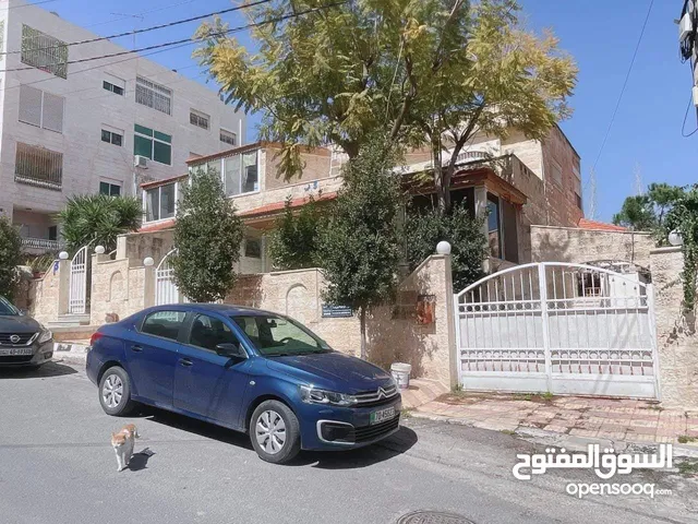 350 m2 5 Bedrooms Villa for Sale in Amman Umm Zuwaytinah