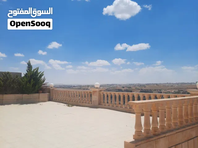 210 m2 More than 6 bedrooms Townhouse for Sale in Zarqa Um Rummanah