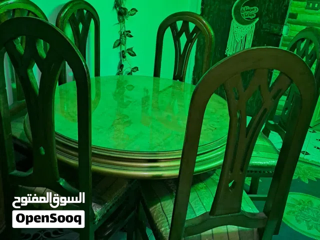 تربيزة دائيرة وست كراسي