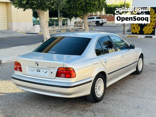 1999 BMW 5 Series 528