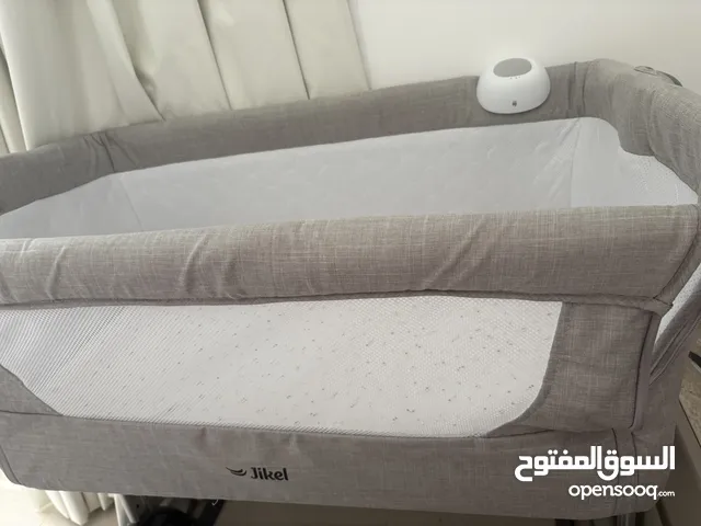 سرير اطفال ماركة جيكل